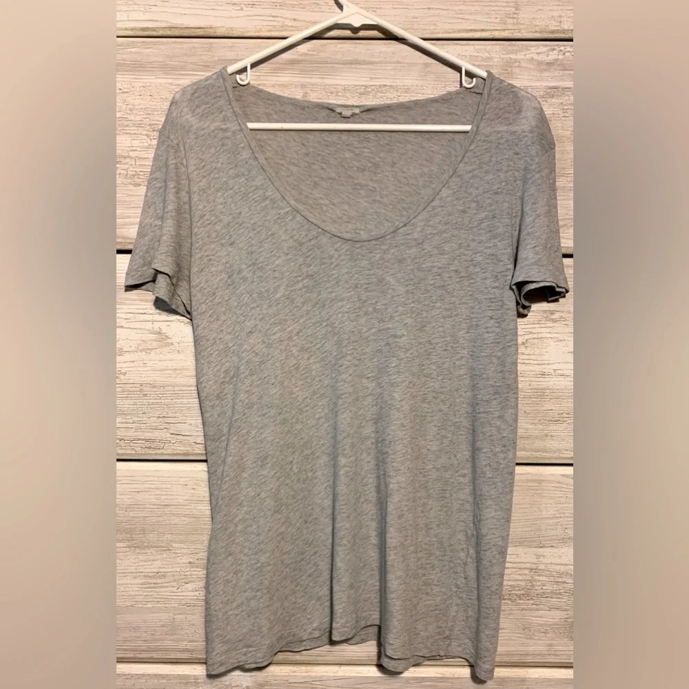 J. Crew Grey T-Shirt - Picture 1 of 3